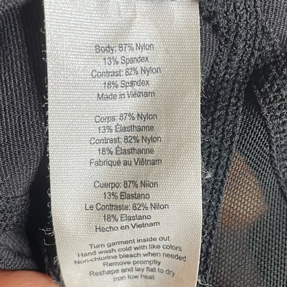 alo High Waist Wrapped Stirrup Leggings in Black - - Picture 6 of 14